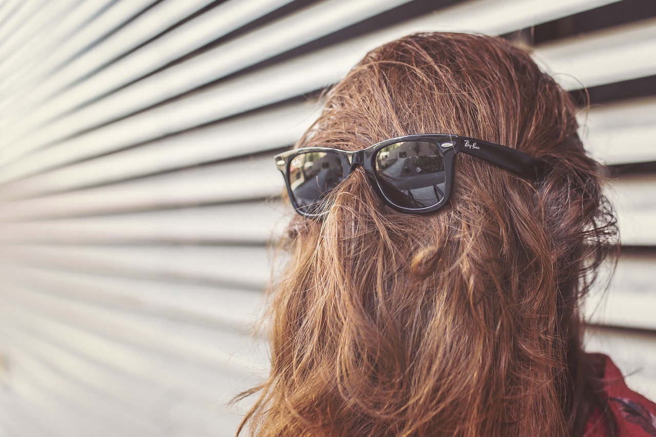 entdecken sie eine große auswahl an stilvollen sonnenbrillen für damen und herren. schützen sie ihre augen mit trendigen designs und hochwertigem uv-schutz – finden sie jetzt ihre perfekte sonnenbrille!