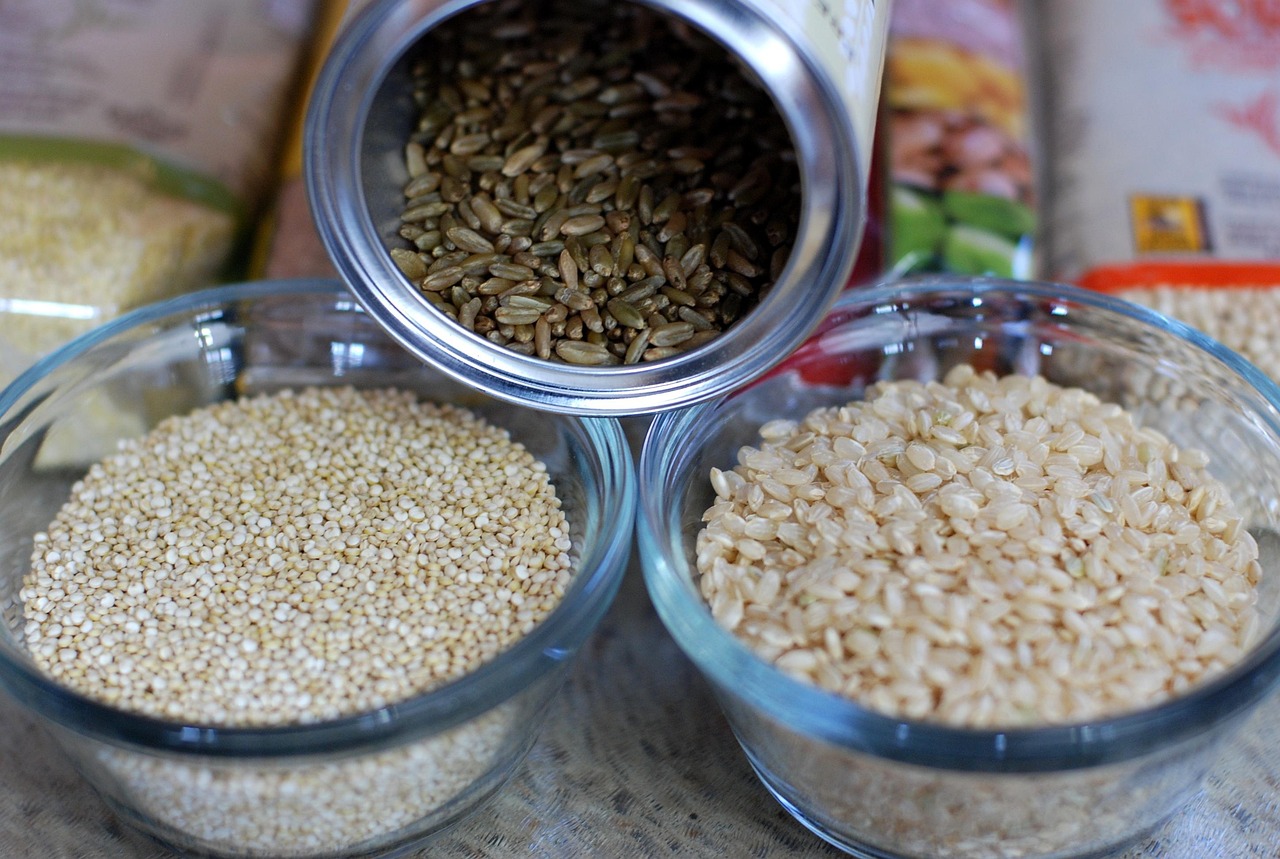entdecken sie alles über quinoa: das nährstoffreiche superfood. erfahren sie mehr über seine vorteile, zubereitungsmöglichkeiten und wie sie quinoa in ihre gesunde ernährung integrieren können.