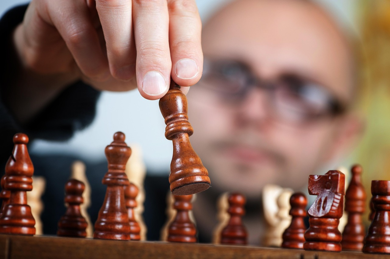 Wie baue ich strategische Partnerschaften mit anderen Unternehmen auf?